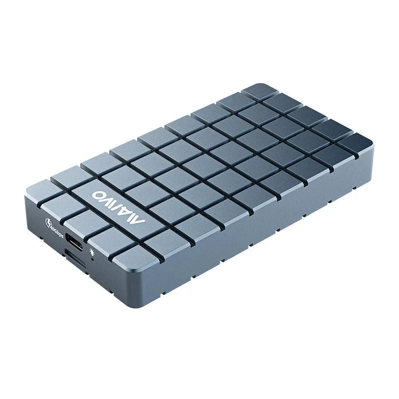 Aluminium USB4 hard disk enclosure for solid state drives, showing K1717 and K1719 with fan models.