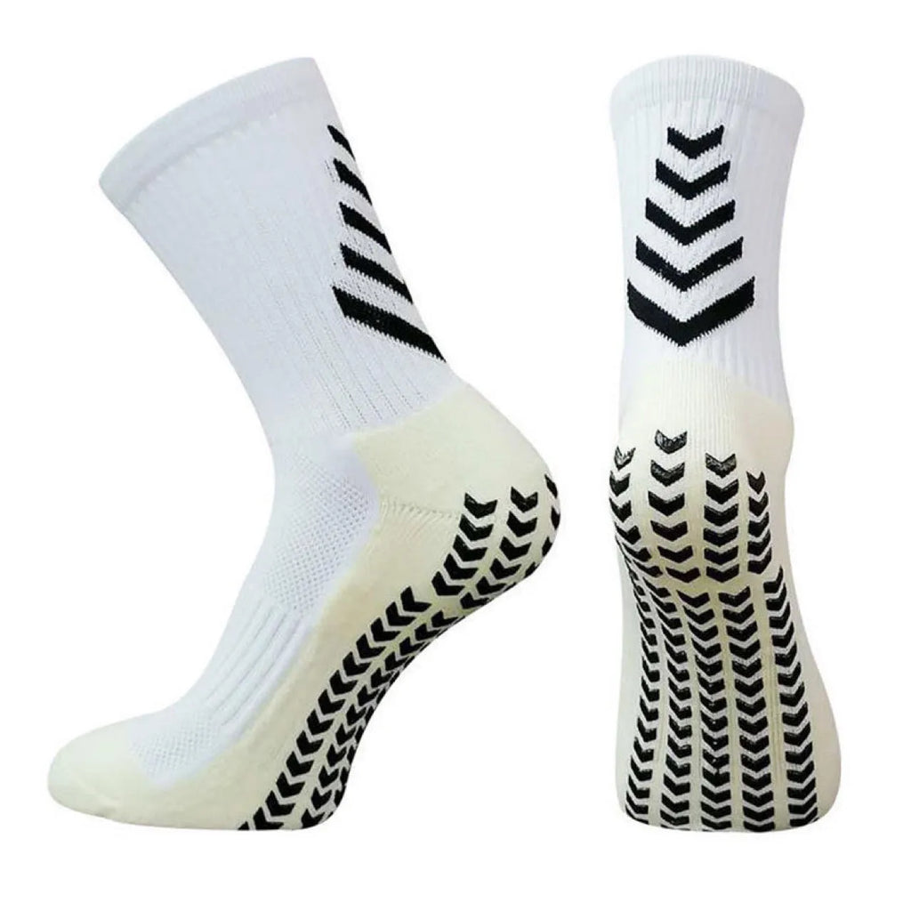 Men's athletic socks with geometric pattern and non-slip silicone grip for football and running
