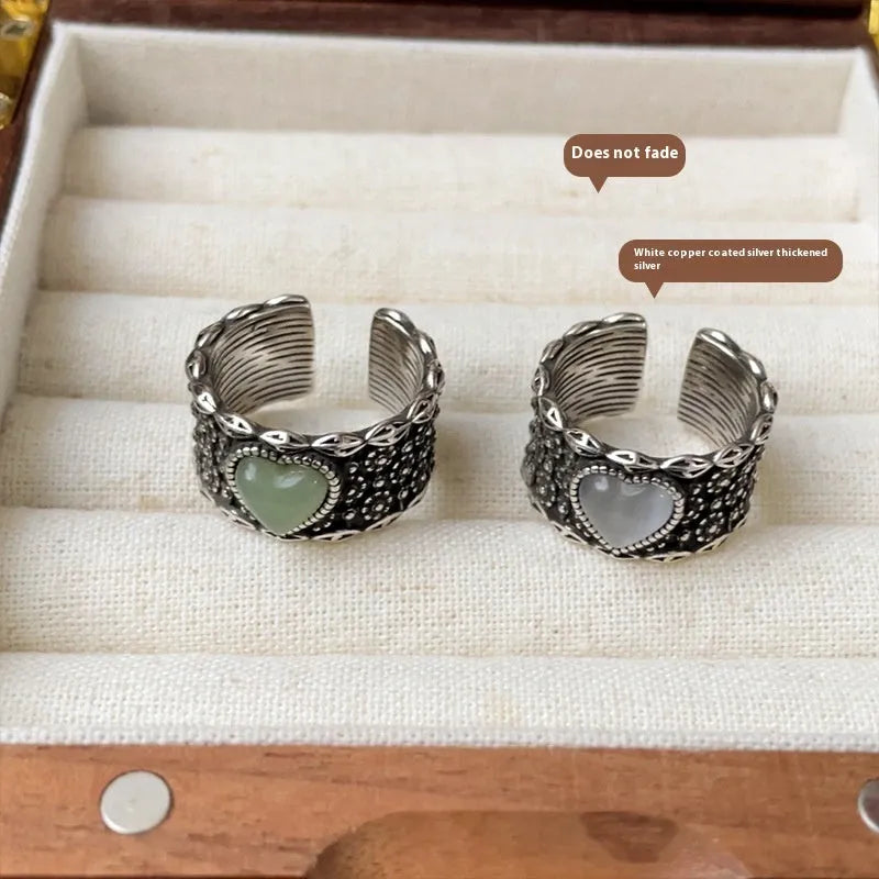 Retro wide-faced adjustable heart ring in white or green with white copper plated silver construction