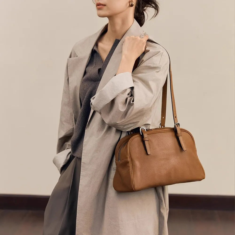 Women's genuine leather retro shoulder bag in black with sandwich pockets and double straps
