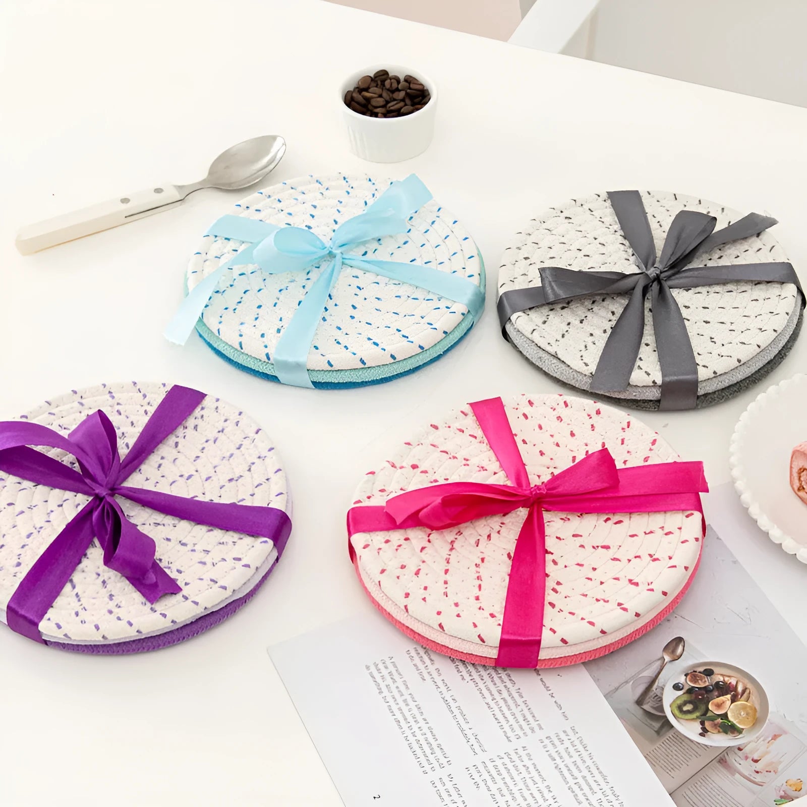 Round cotton cord coaster three-piece set, 18cm diameter, modern simplicity style, available in four colours