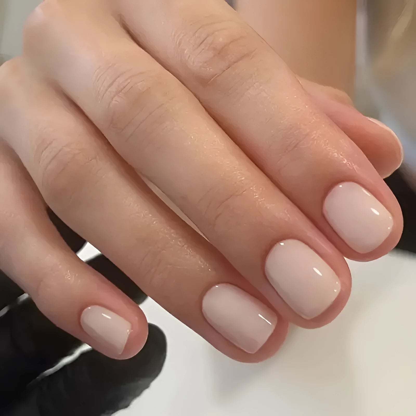 Plastic false nail set in solid colour MY119 with cute style design