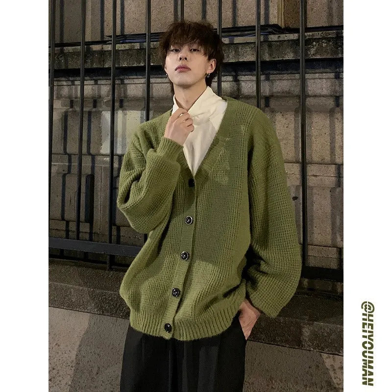 Men's army green V-neck loose cotton blend knitting sweater with long sleeves