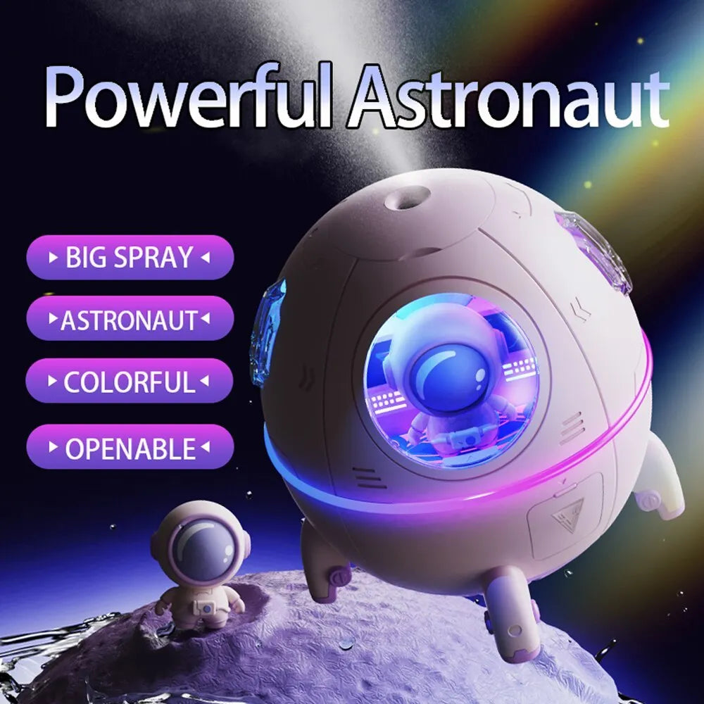 Astronaut-themed USB desktop humidifier with colourful LED light and 220ml water capacity
