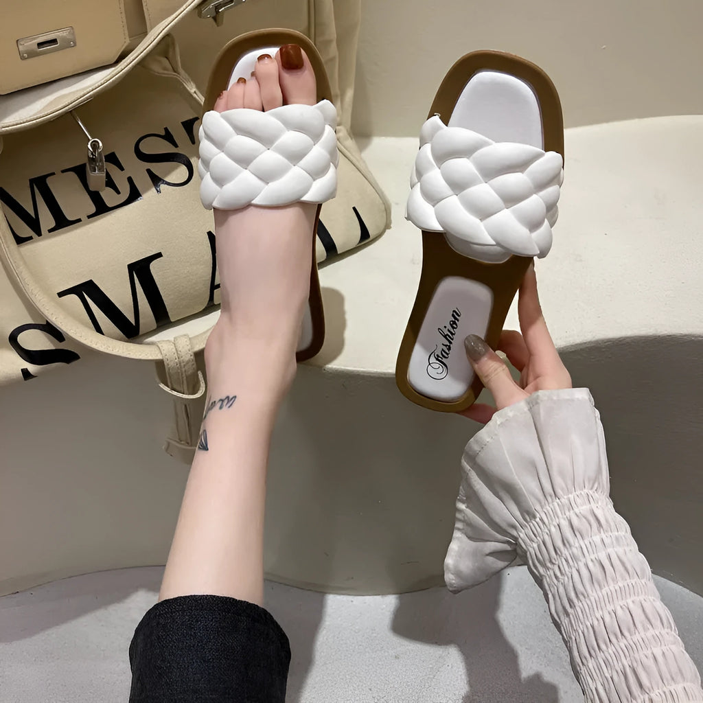 Women's plaid pattern PVC beach sandals with thick anti-skid sole in green colour.